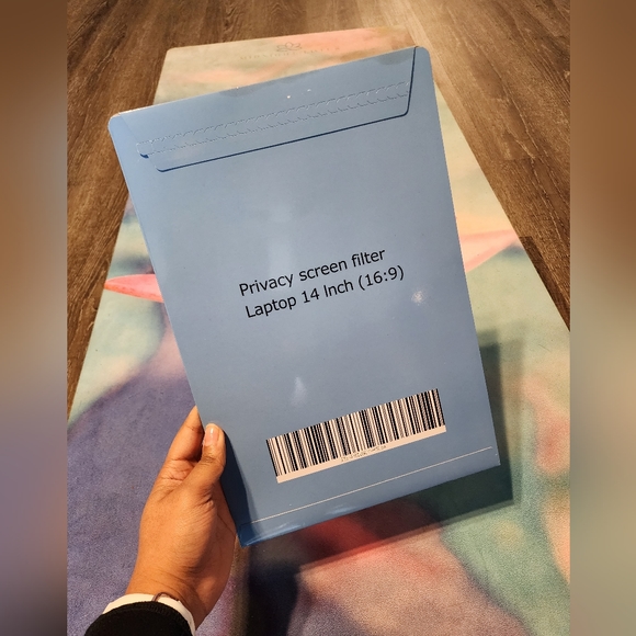 Privacy Screen Filter - Picture 2 of 2